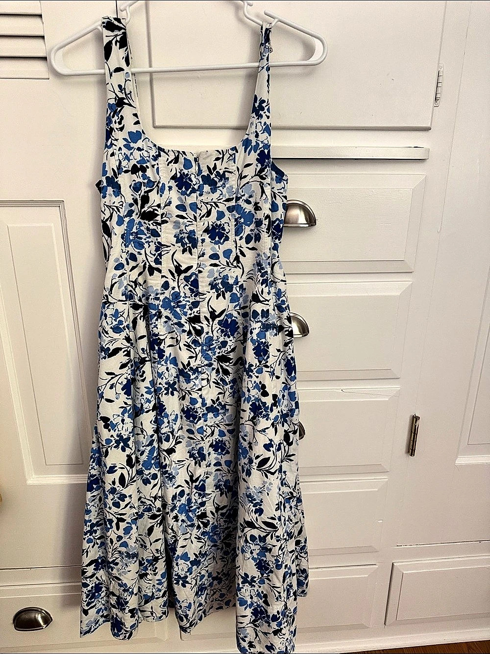 Free Assembly Floral Maxi Dress in Blue & White Size XS Like New